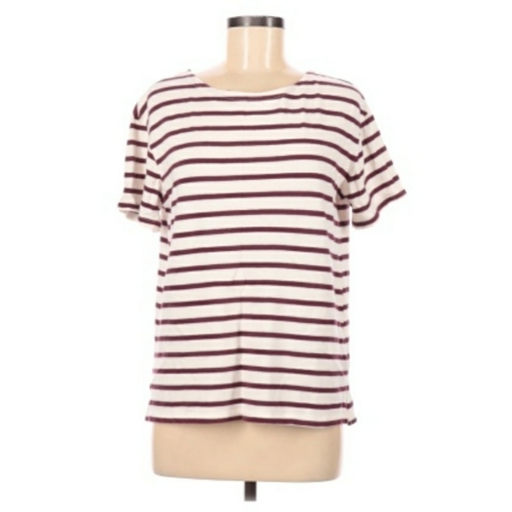 Old Navy T-Shirt
